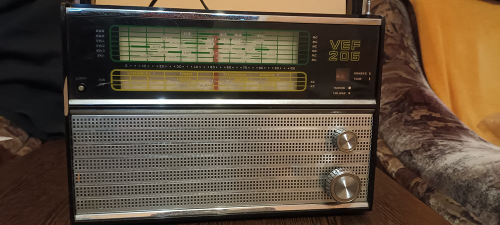Radio Vef 206 Sharp gf 2800