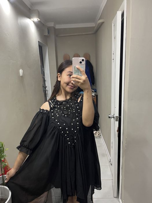 Продаю туфли и платья