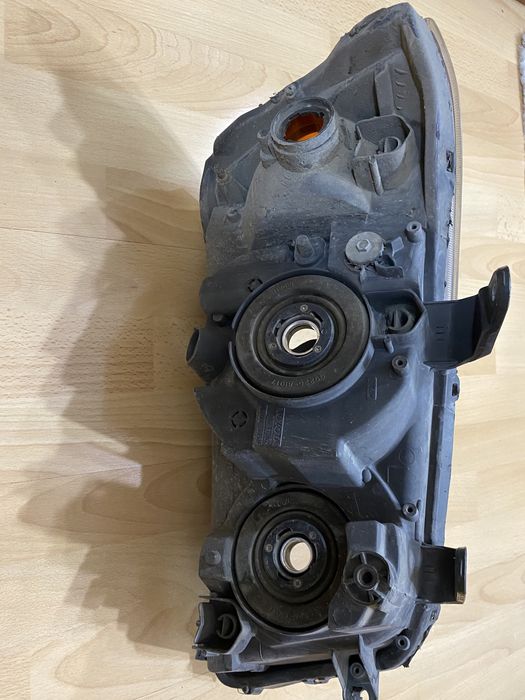 Левая фара Toyota Highlander u20