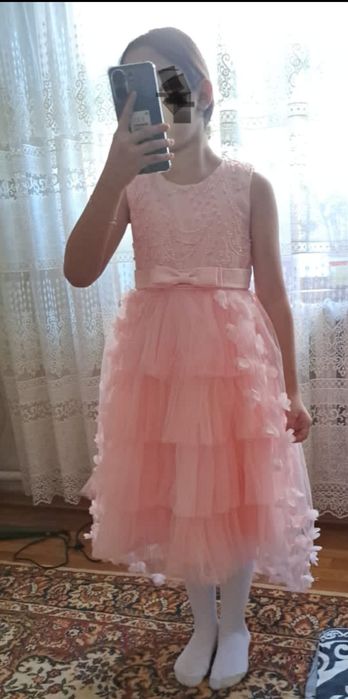Нарядное платье для девочек