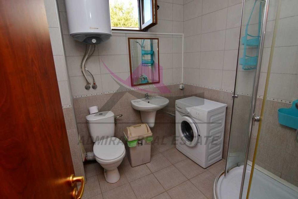 Дава се под наем Двустаен апартамент в к.к. Св.Св. Константин и Елена - 42 кв.м за 511 € - Снимка #3