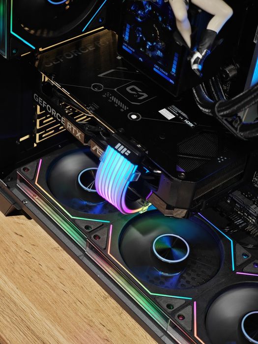 Мощный компьютер Ryzen 7 7800x3d/Ozu32 d5/RTX 5070 12g/SSD 1T