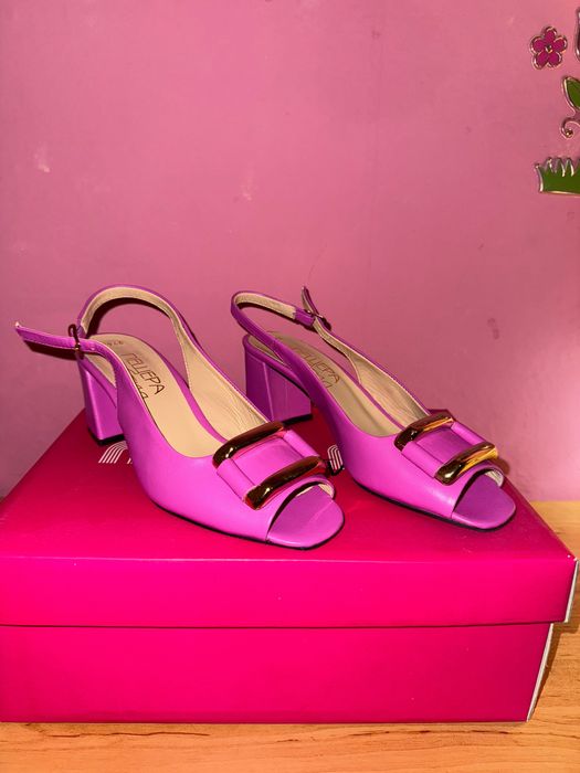 Дамски сандали естествена кожа