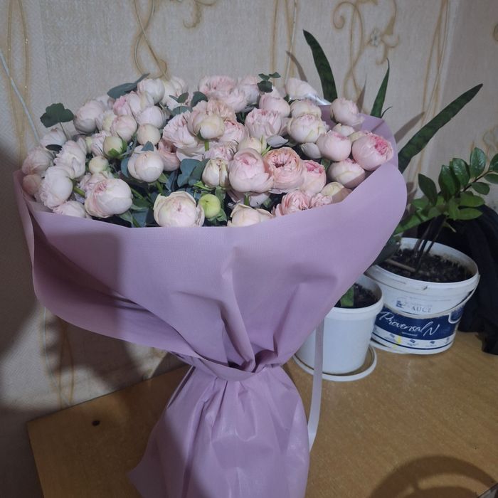 Продам 2 букета сразу свежие