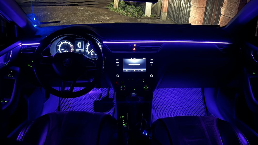 Подсветка салона авто