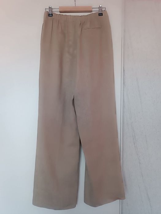 1. Massimo Dutti,  Twin Set, Liu Jo                    Нов панталон Liu Jo със златен кант