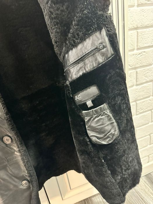 продаю кожаную курту