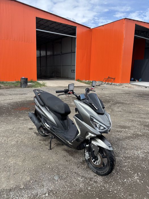 Продам макси 150 кубов