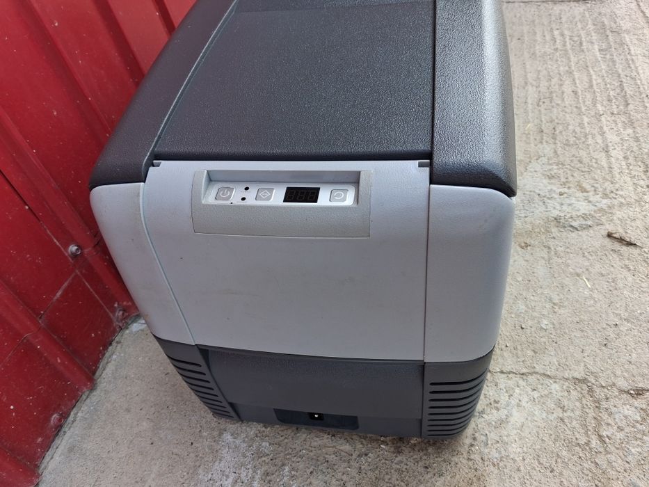 Frigider auto cu compresor