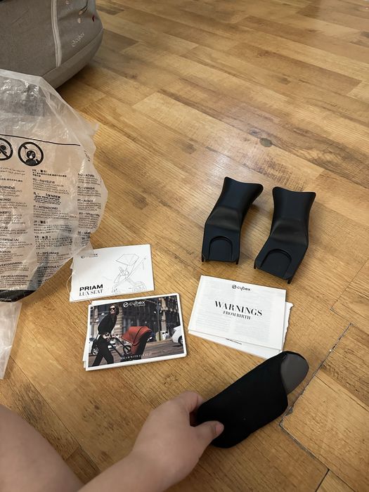 Срочно коляска cybex в отличном состояний