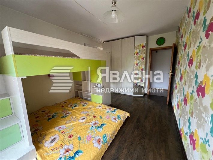 Дава се под наем Четиристаен апартамент в София, Студентски град - 200 кв.м за 1100 € - Снимка #9