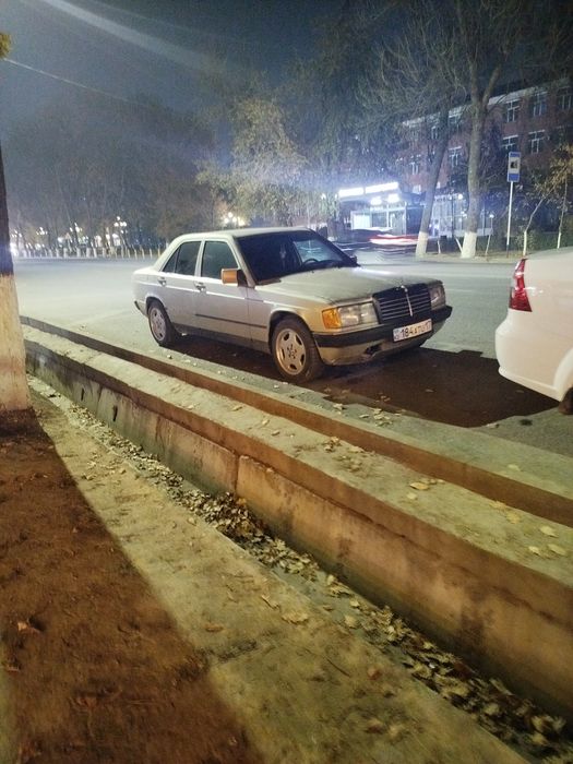 Мерседес  бенз 190