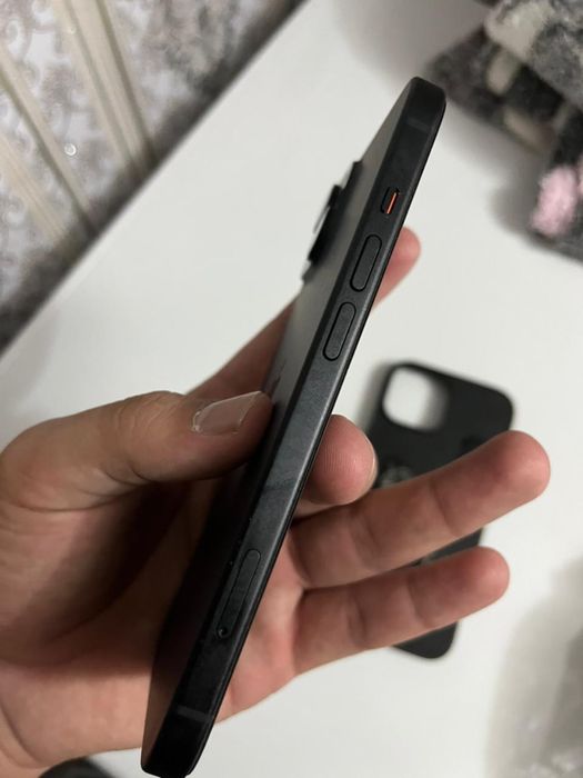 Продам Iphone 15 128gb