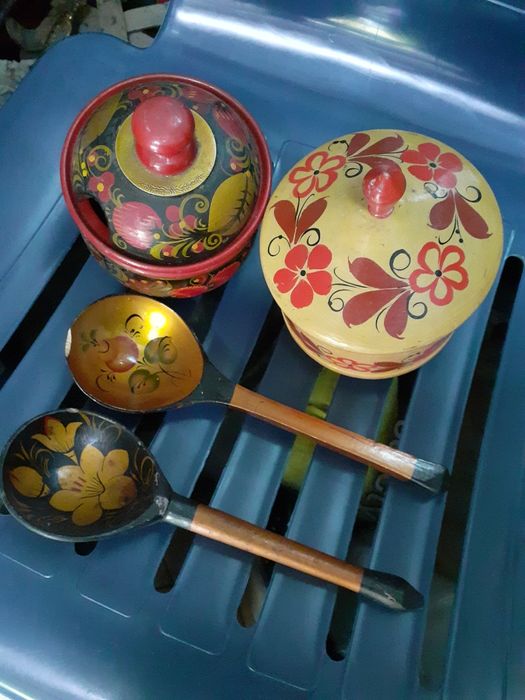 Дървена рисувана купа и свещник.Руски съдове.