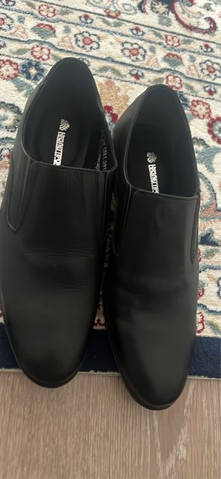 Мужской кожанный туфли сатылады размер 40;42