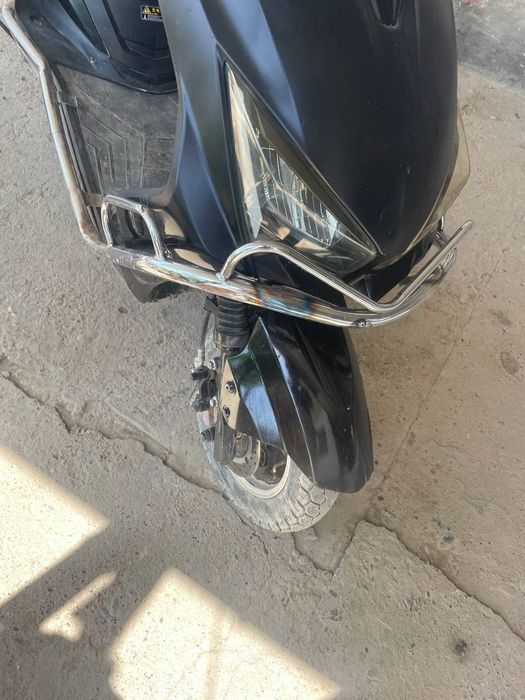 Yangi olingan skuter sotiladi