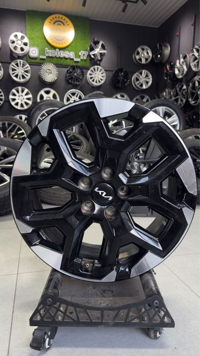 Диски KIA SORENTO R18 оригинал