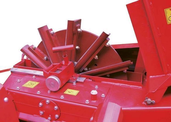 Кукурузоуборочный комбайн, маккажухорини силос киладиган комбайн