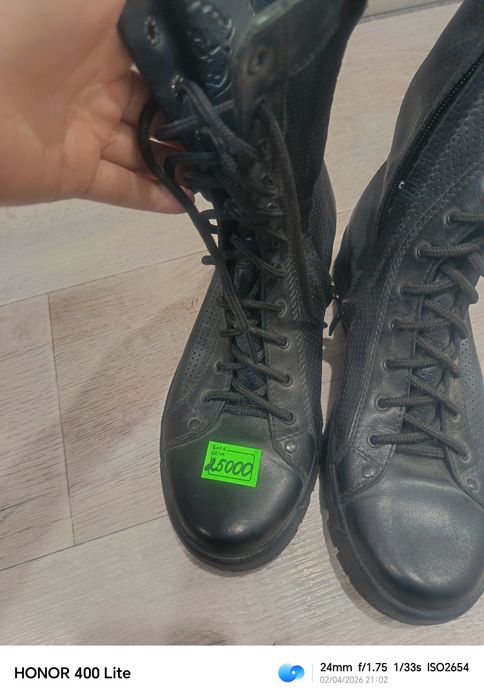 Новый сапоги черные