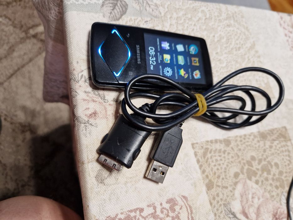 Музикален плеър Samsung YP-Q1 -4 GB