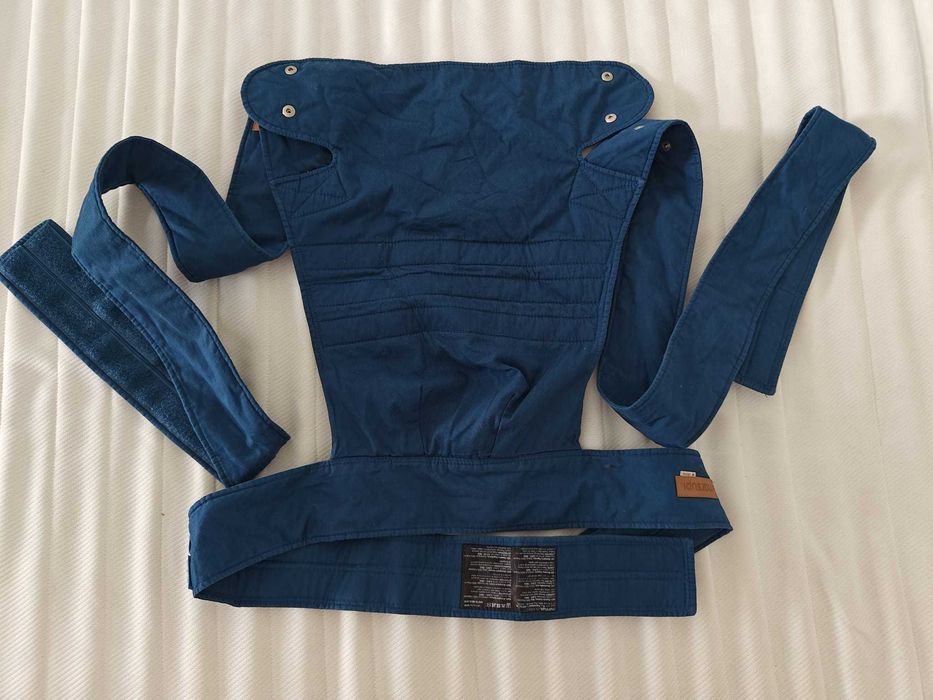 Marsupiu pentru bebelusi