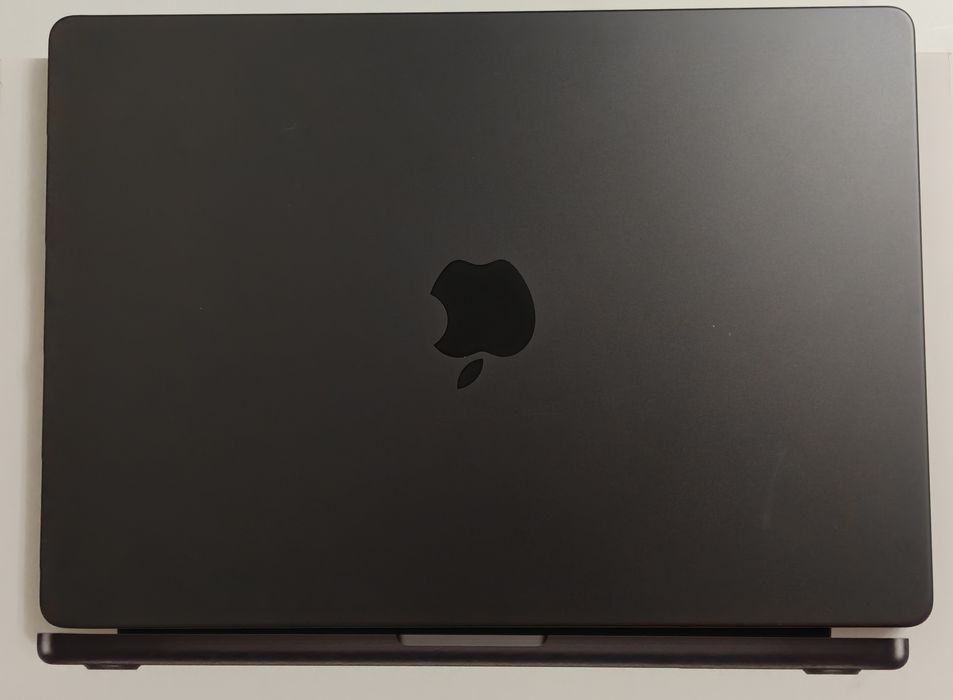 MacBook Pro 14 M5PRO 24/1TB 100%