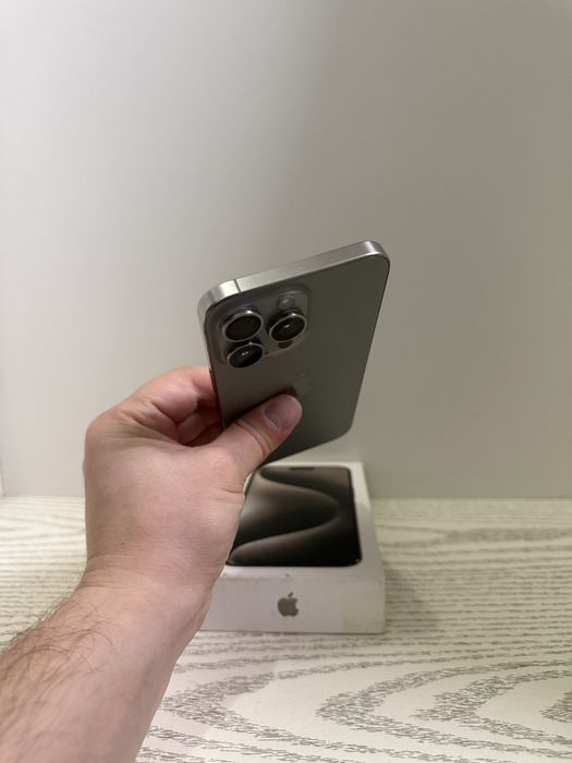 Iphone 15 Pro Max 256 GB ( e-Sim )