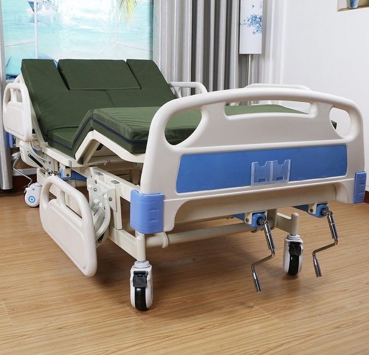 Продается Трёхфункциональная электрическая мед кровать