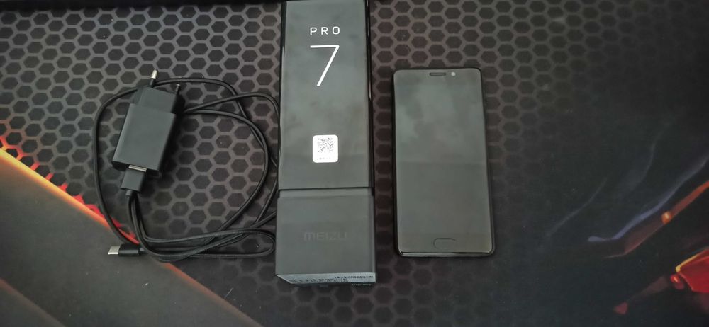Продам смартфон meizu 7 pro