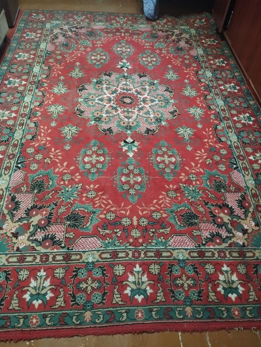 Продаю ковер,в отличном состоянии!! 3х2