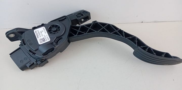Pedala Acceleratie 31329057 Volvo S60  seria