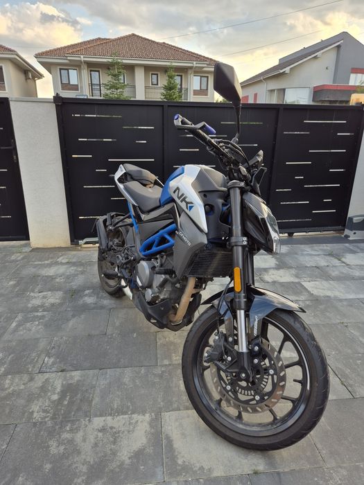 CF Moto 300nk 2023