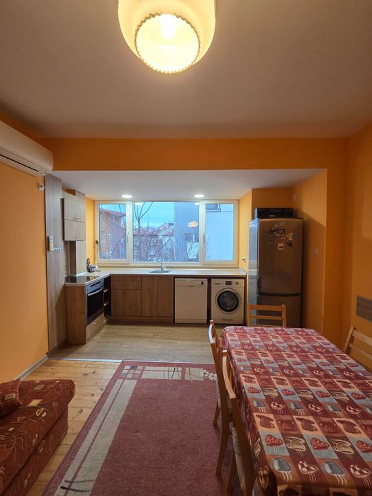 Тристаен обзаведен апартамент - Каменица 2