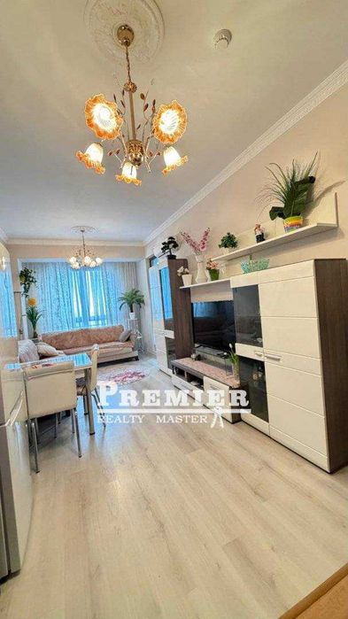 Продава се Двустаен апартамент в Бургас, Лазур - 74 кв.м за 1723 €/кв.м - Снимка #3