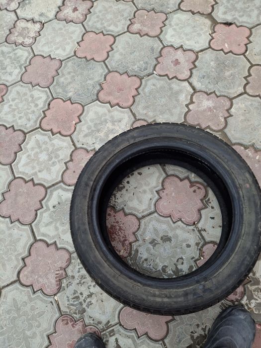 Шины 225/45,,R17 летние