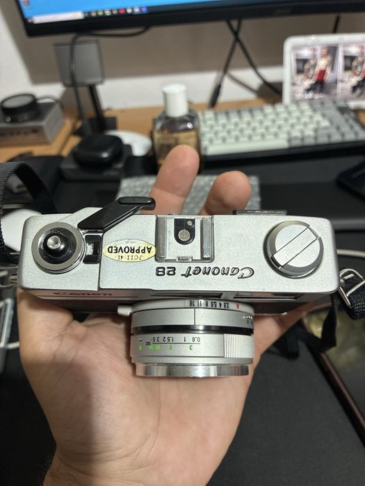 Aparat foto Canon model Canonet 28