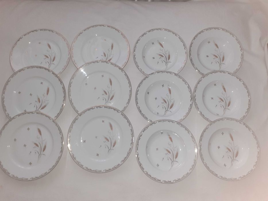 set serviciu de masa portelan Limoges 6 persoane 44 piese