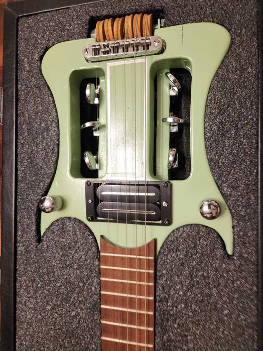 Chitara  electrica - Guitar traveler