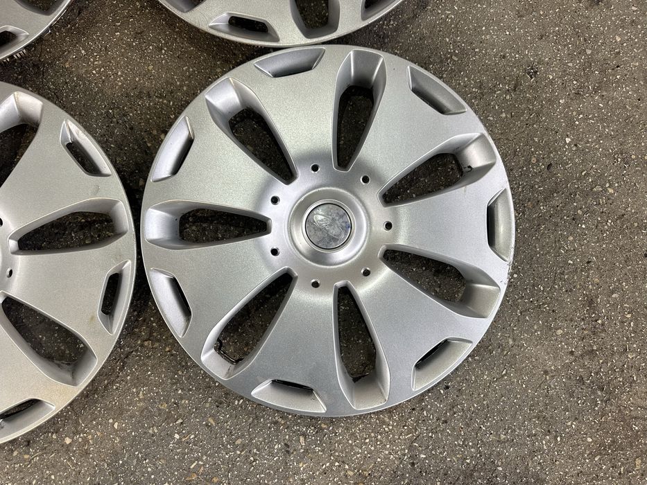 Тасове 16 цола оригинални Форд