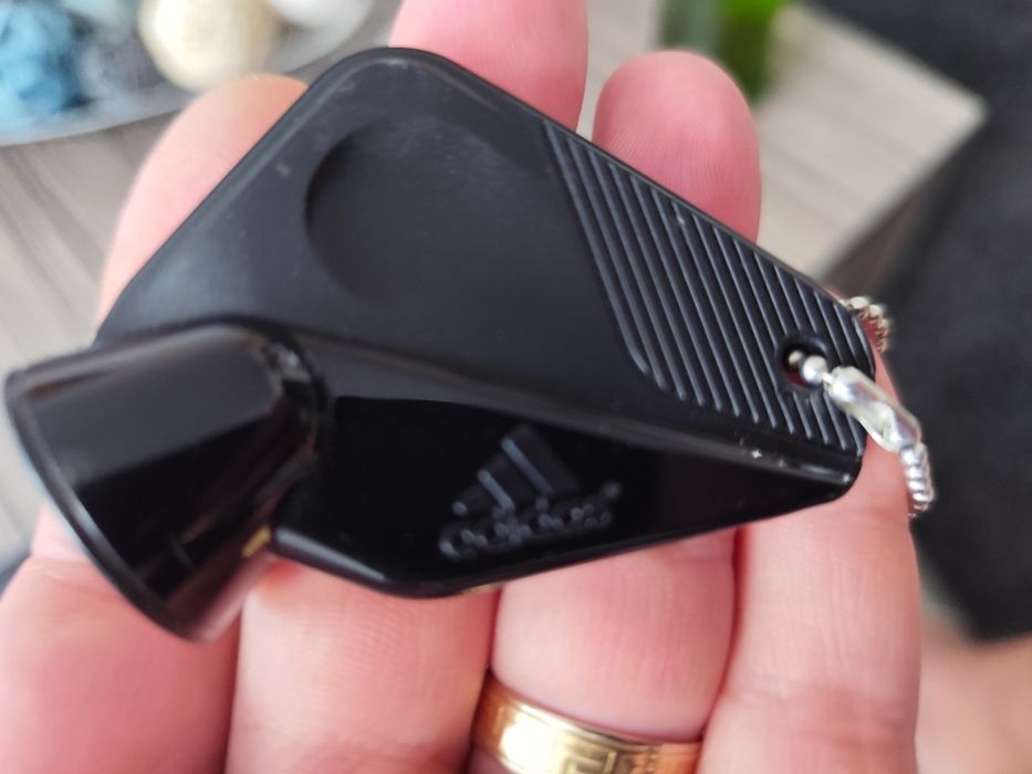 Cheița +crampoane pt iarba Adidas originale