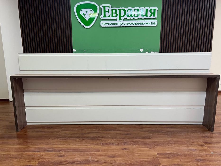 Ресепшен на два менеджера