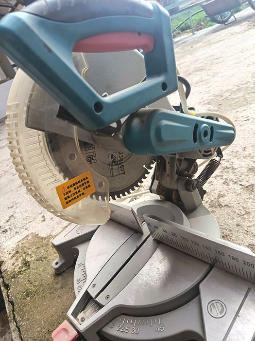 Электроинструментлар сотилади