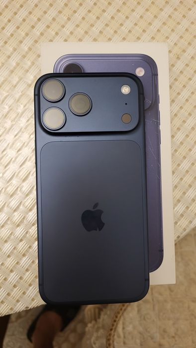 Обмен iPhone 17 pro max синий 256гб esim