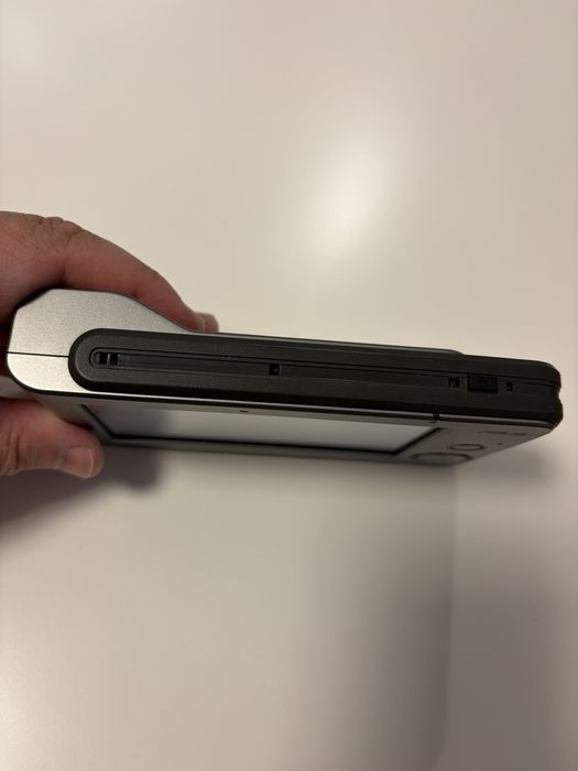 GPS навигация ASUS R600 – мултимедиен навигационен модул