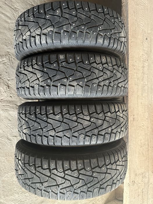 Продам зимние шины 185/65 14 Pirelli