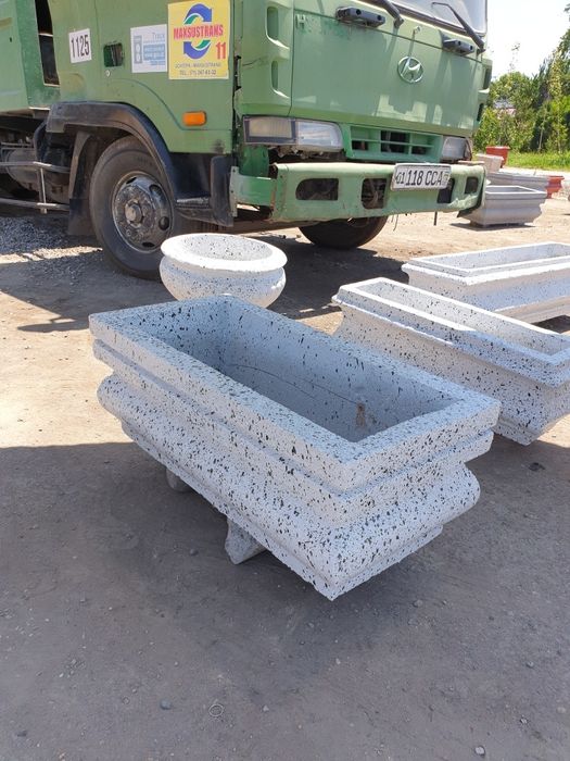 Гул тувак, вазоны, кашпо, горшки и цветочницы из бетона