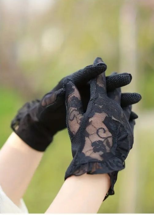 Платье стильное с блестками