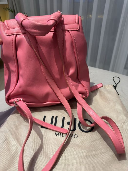 Кожена раница на марката Liu Jo