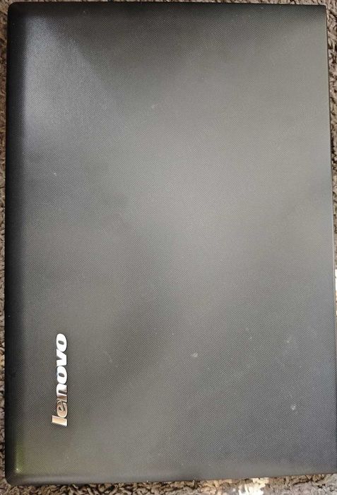 Laptop Lenovo, 4GB RAM, SSD 128 GB, cu licenta windows 10 PRO