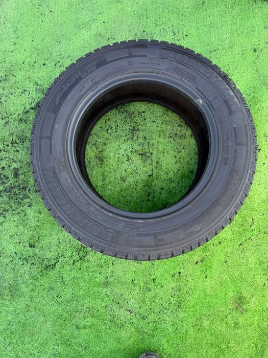 Anvelope Iarna 215/65/16C Michelin